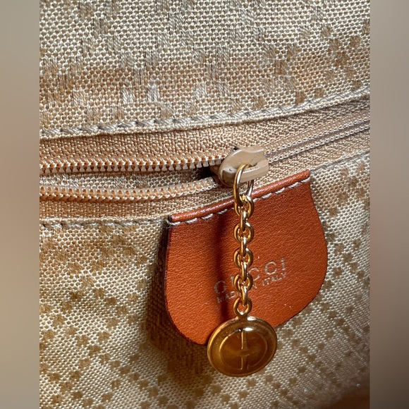 Gucci 90’s Caramel Brown Leather Drawstring Backpack with Bamboo top Handle - Picture 11 of 16